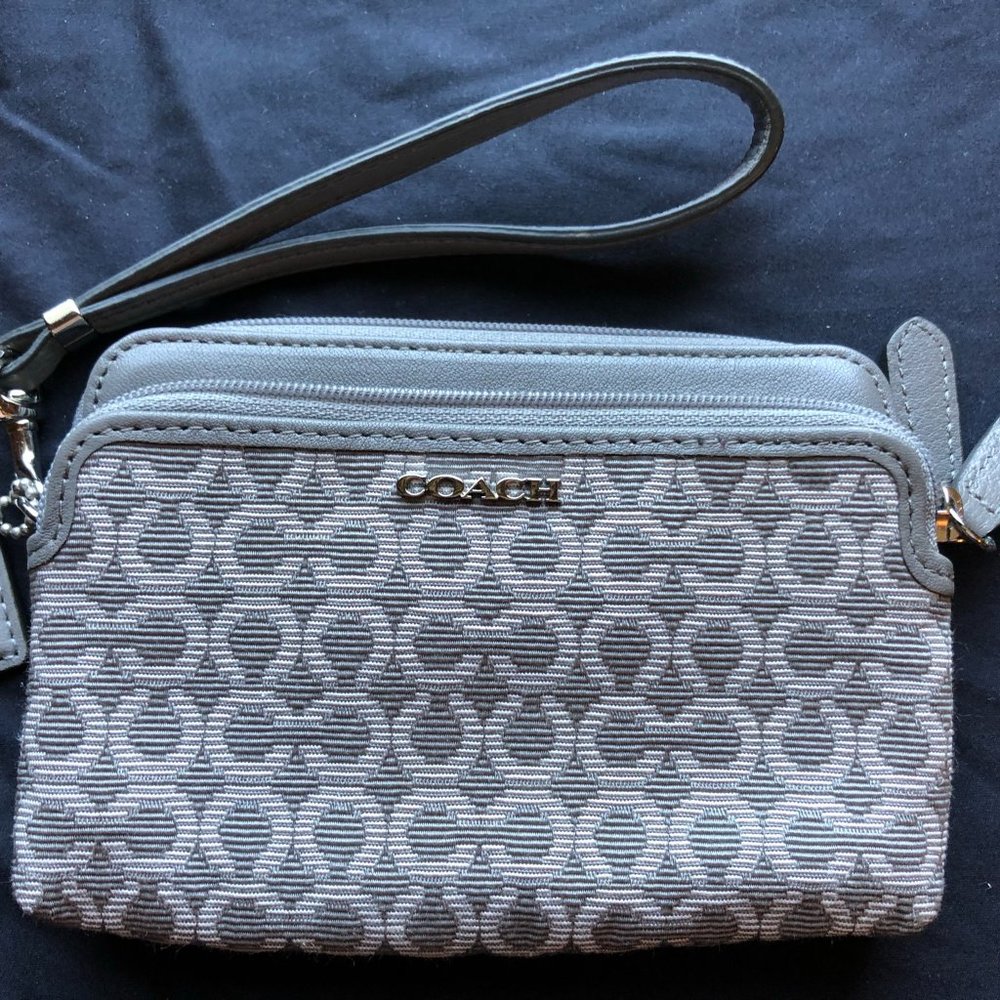 Coach Mini Wristlet - Grey
